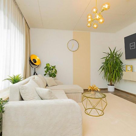 Luxx Home Mm, Airport- Fuer 7 Personen-Parken-Kueche Trunkelsberg Luaran gambar