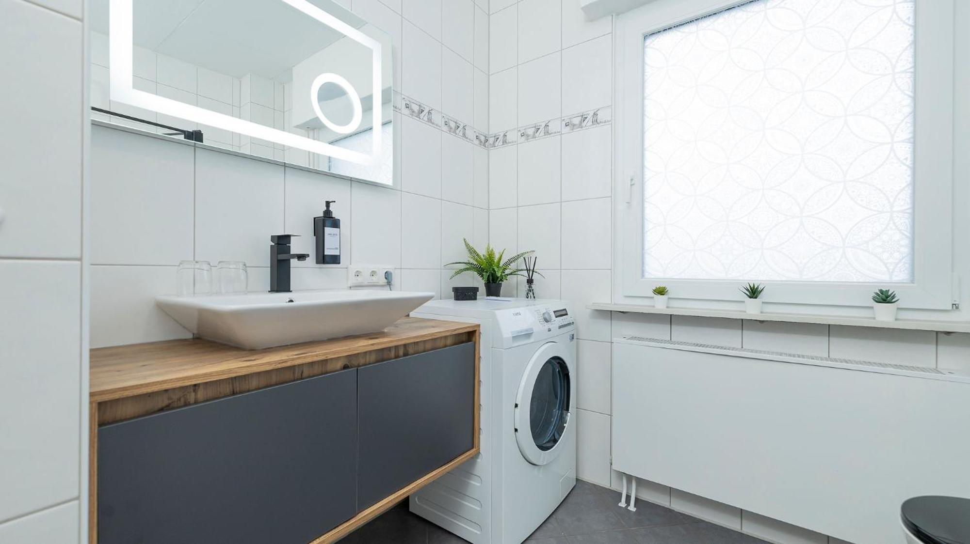 Luxx Home Mm, Airport- Fuer 7 Personen-Parken-Kueche Trunkelsberg Luaran gambar